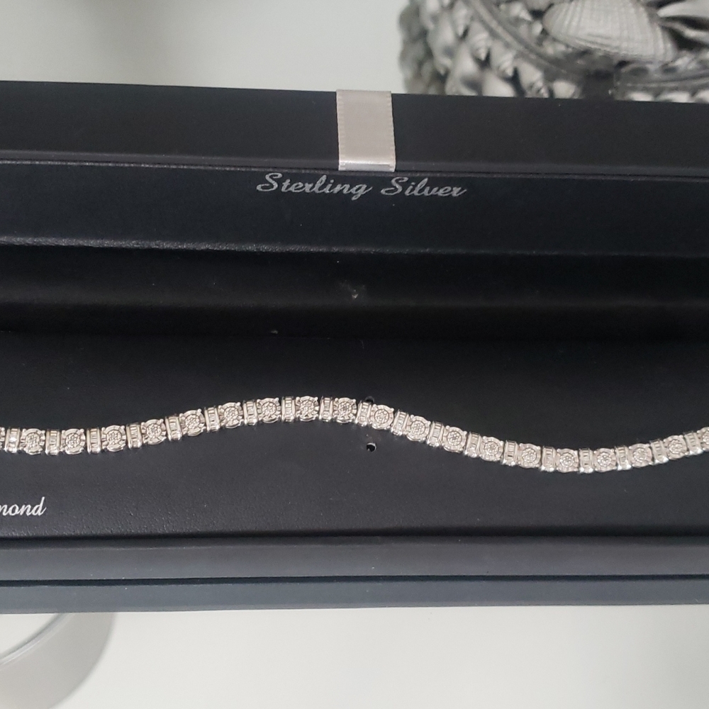 1/4 karat tennis bracelet in sterling silver